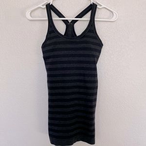 Lululemon tank top - built in padding
